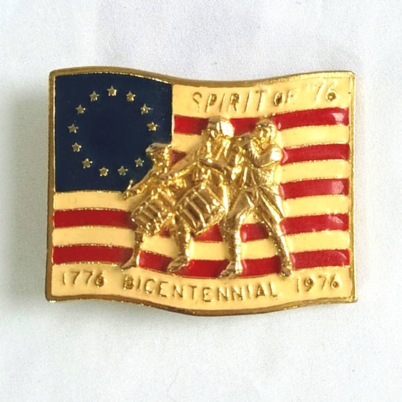 Bicentennial Other - Vintage 1776 Bicentenial Spirit of '76 Belt Buckle Measures 3.25" W X 2.5"L